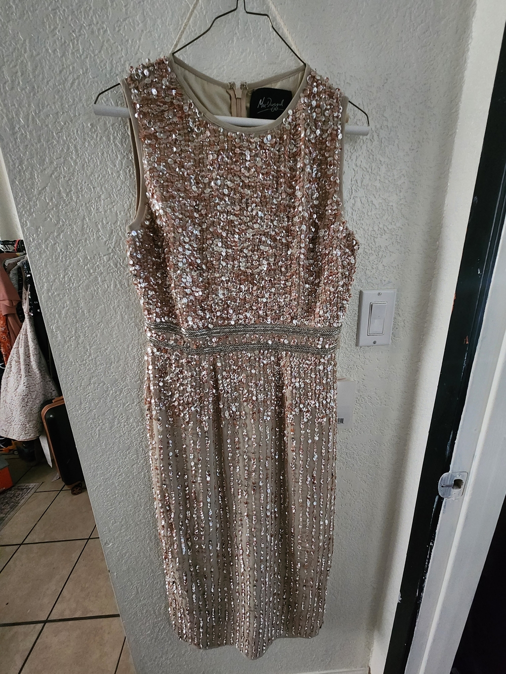 Mac Duggal A206D Nude Sequin Embellished Midi Dress Size 6